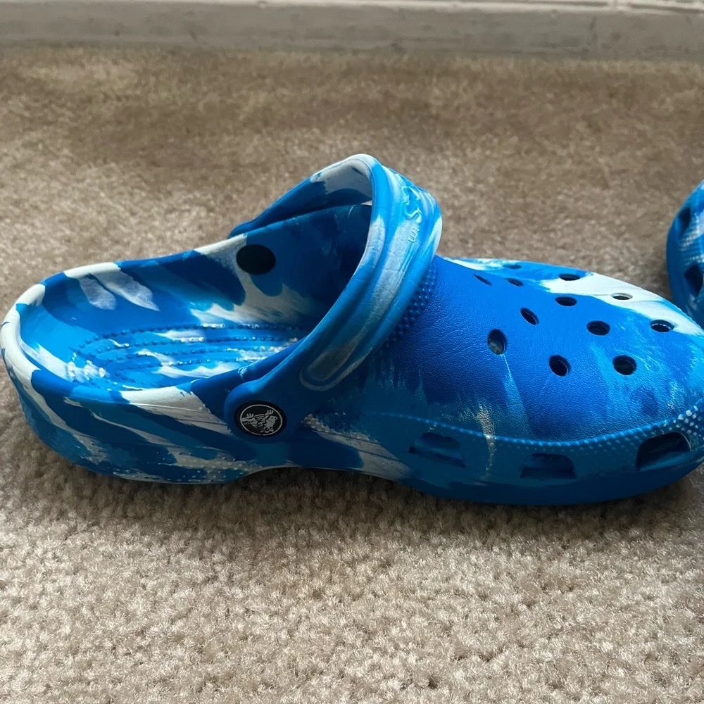 Crocs - Picture 9 of 13